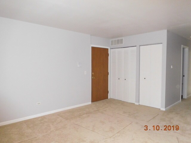 Foto del edificio - 682 Greenfield Ct
