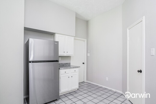Foto del edificio - 318 Brompton Ct