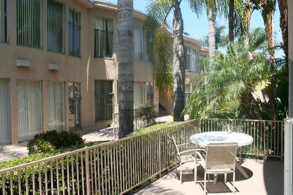 Building Photo - Inglewood Palms Apartments