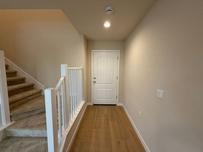 Foto del edificio - Brand new two story in Turlock!