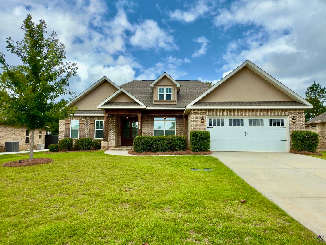Foto principal - 408 Hawk's Nest Dr