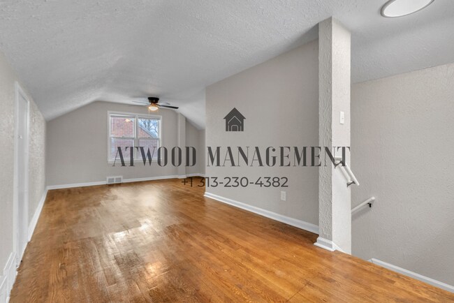 Foto del edificio - This beautifully updated 3-bedroom, 1-bath single-family home is ready for move-in!