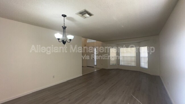 Foto del edificio - 330 Prairie Dune Way