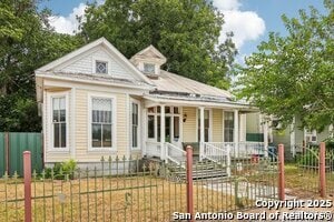 Building Photo - 109 Paso Hondo St
