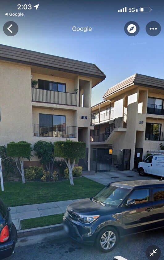 Building Photo - 1117 N Maryland Ave