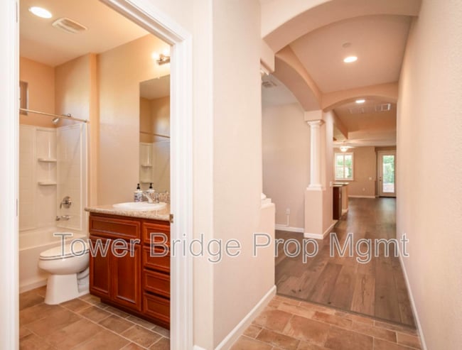 Building Photo - 1457 Marseille Ln