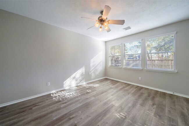 Building Photo - 12430 Cane River Ln