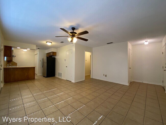 Building Photo - 2114 Shady Trail