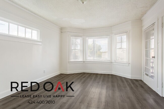 Building Photo - 2 Weeks Free Move-in Special! Unique and B...