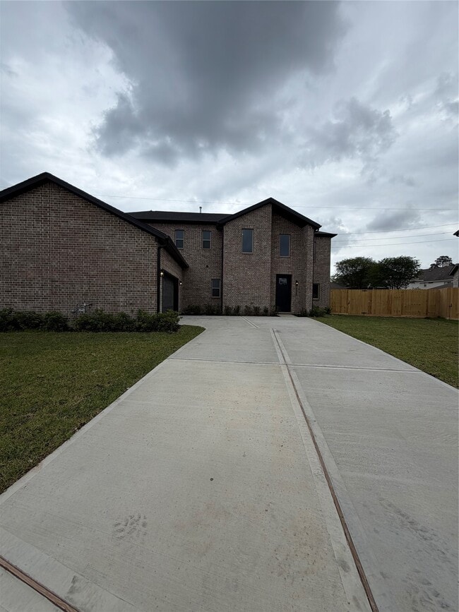 Building Photo - 2623 Liguria Ln