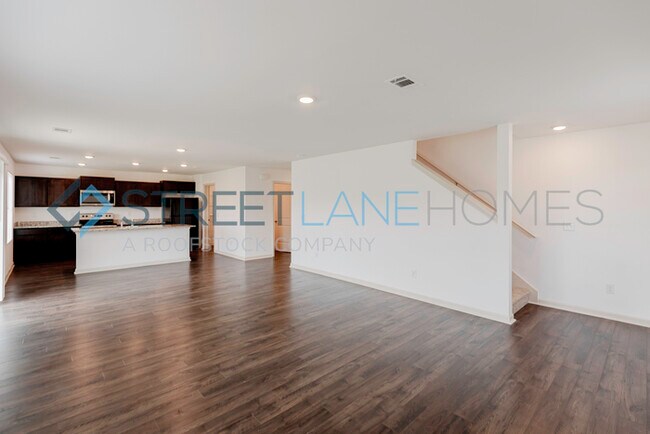 Building Photo - Charming 4 Bedroom in Tuscaloosa!