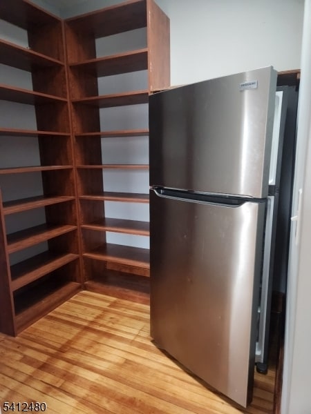 Foto del edificio - 656 Summer St