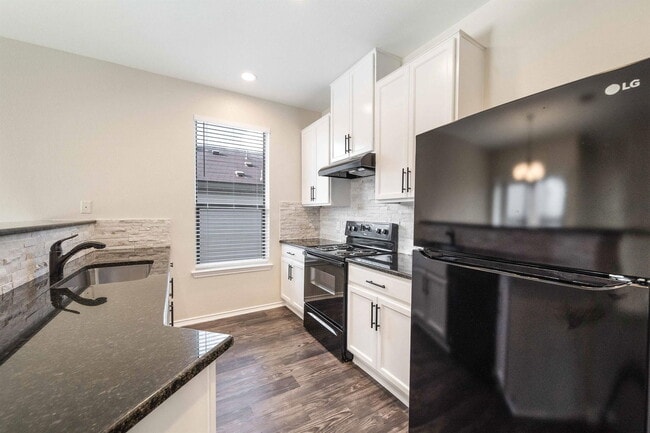 Foto del edificio - 9000 Edmundsbury Dr