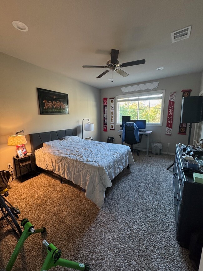 Foto del edificio - 410 Moran St