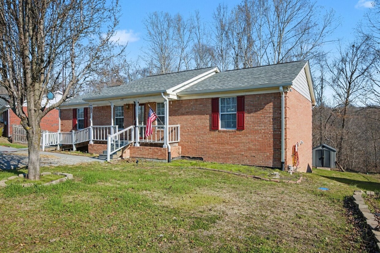 Spacious 3 Bedroom Home in Ashland City! - Spacious 3 Bedroom Home in Ashland City!