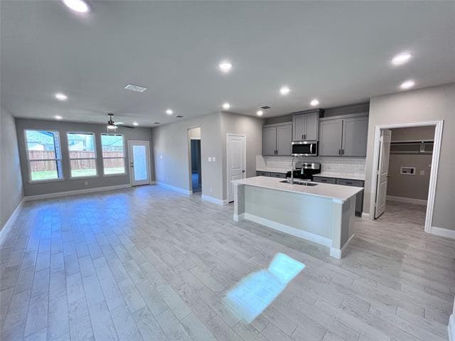 Building Photo - 808 Portina Dr