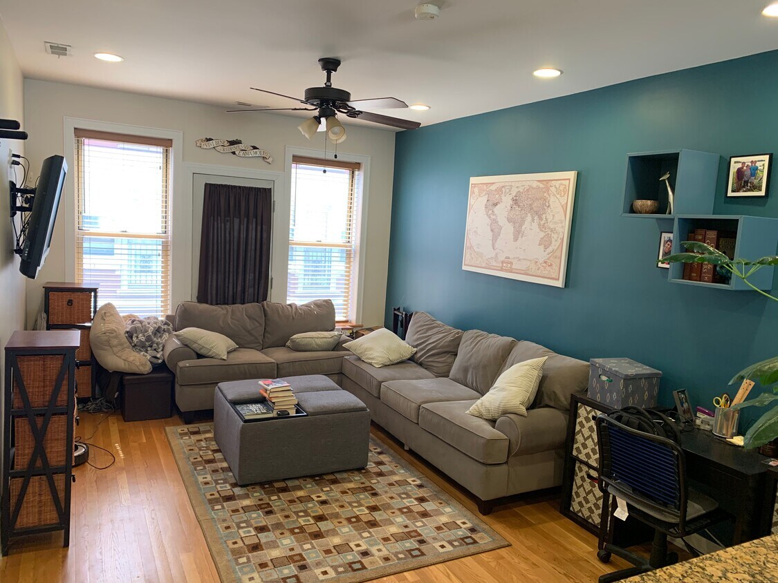 Living Room 1 - 5126 S Kimbark Ave