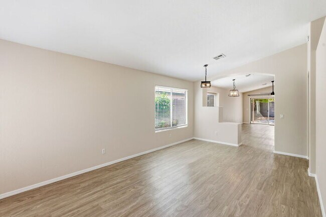 Building Photo - 2525 E Camino St