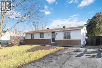 Building Photo - 1493 Mariette St