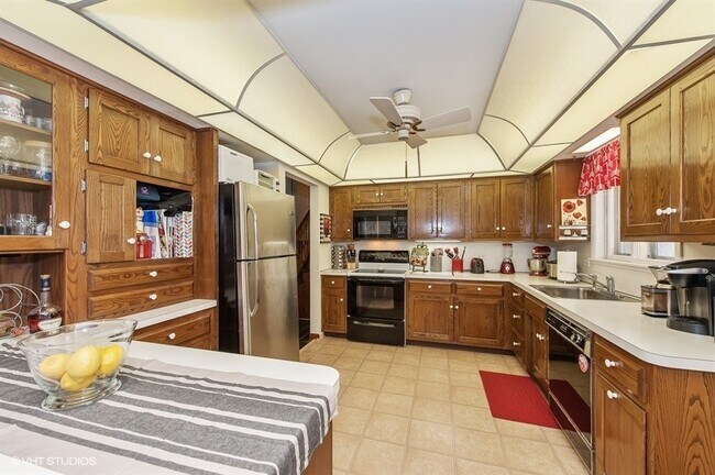 Foto del edificio - 515 Laramie Ave