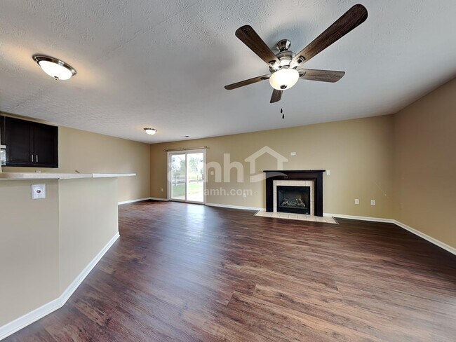 Foto del edificio - 7730 Hillsdowne Cir