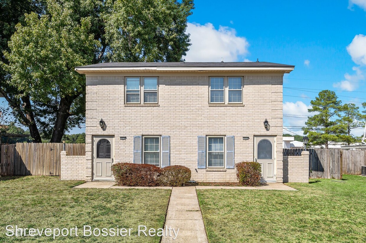 Primary Photo - 2 br, 1.5 bath House - 2832 Mackey Ln