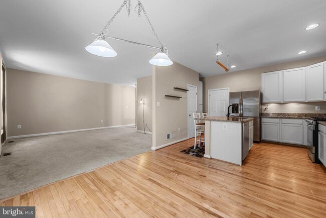 Building Photo - 21768 Tottenham Hale Ct