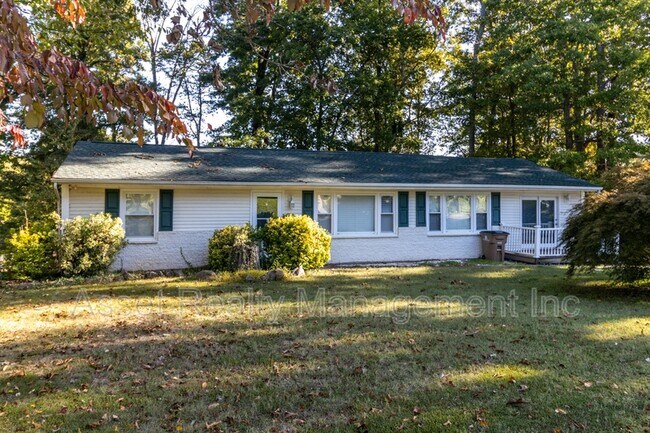 Foto del edificio - 5707 Scenic Ridge Rd