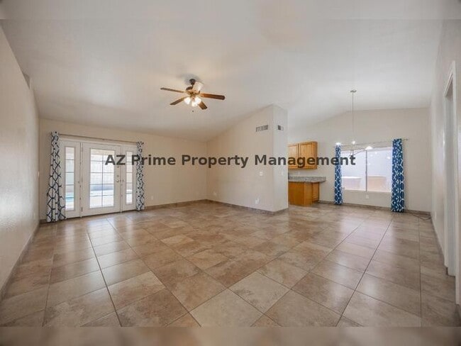 Building Photo - 1143 N Sailors Way