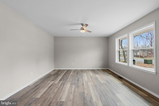 Building Photo - 1006 Stone Ave