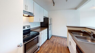 Interior Photo - Griffis North Creek