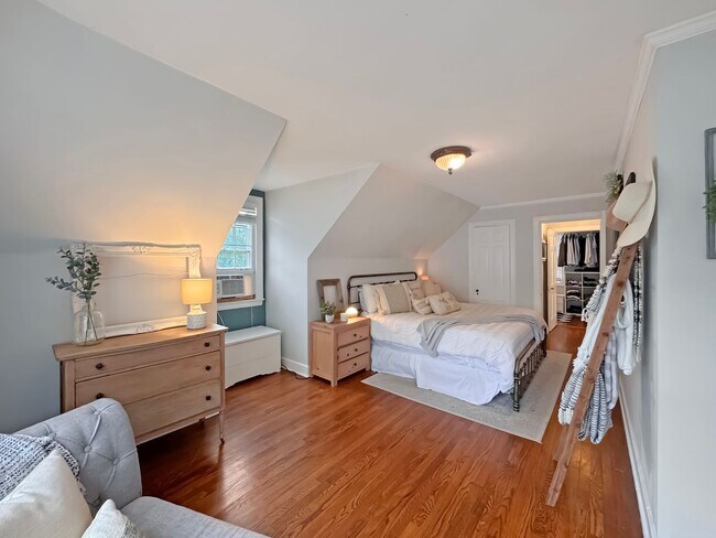 Foto del edificio - 3 bedroom, 2 bath home in East Memphis nea...