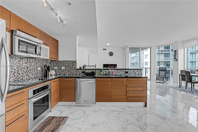 Building Photo - 244 Biscayne Blvd