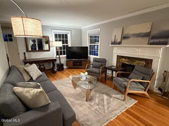 Foto del edificio - 135 Winthrop Ave