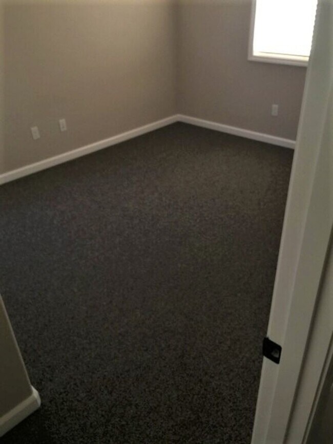 Foto del edificio - 5bed/3.5 bath Home