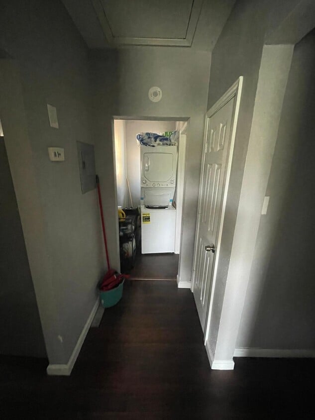 Washer dryer included - 204 E 30th St