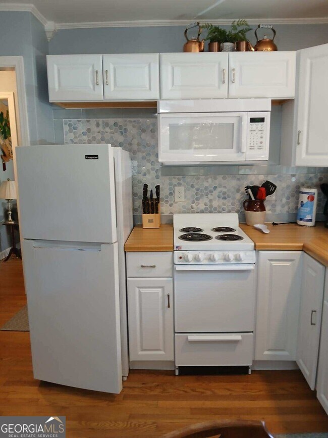 Foto del edificio - 1385 Linkwood Ln