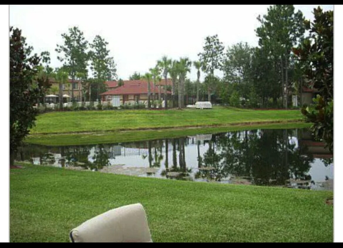 Foto principal - 619 Briar Way Ln