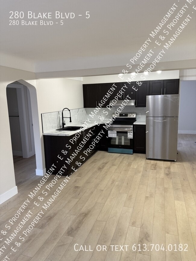 Building Photo - 280 Blake Blvd