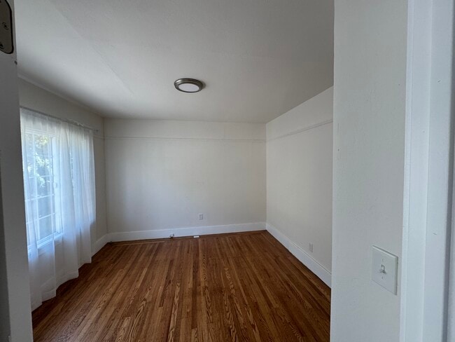 Foto del edificio - 2069 Harrington Ave