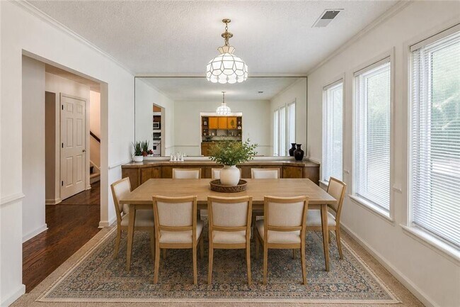 Foto del edificio - 878 Lake Hollow Blvd SW