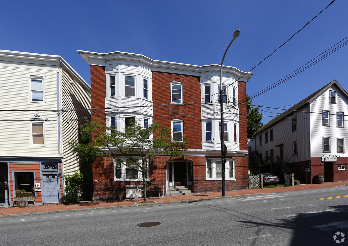 Building Photo - 193 Congress St