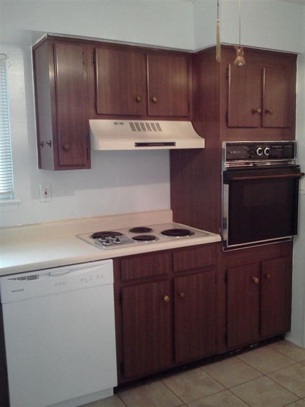 Building Photo - 25349 Shiawassee Cir