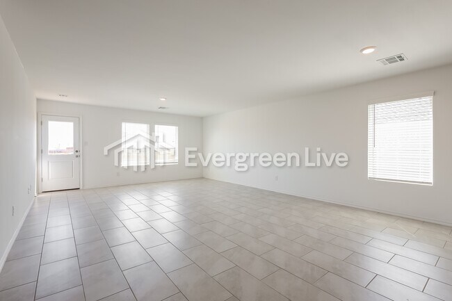 Foto del edificio - 2308 Claire Dr