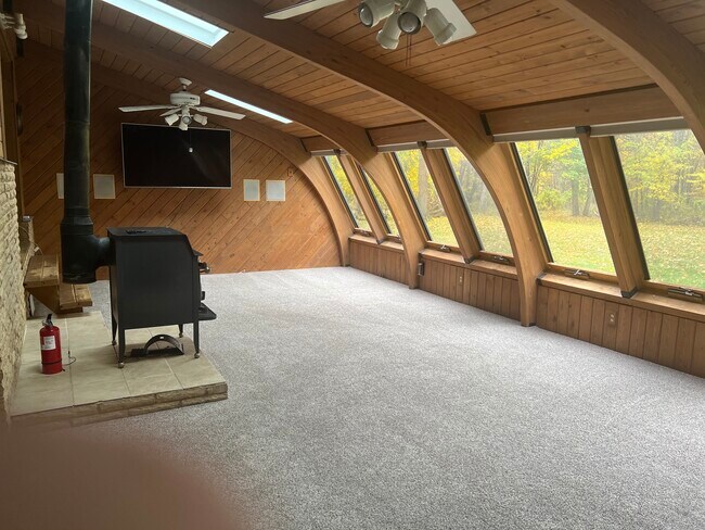 main living space overlooking the back yard - 6200 S 6th St