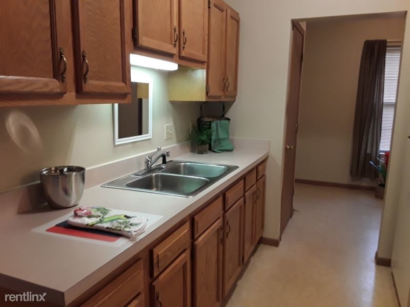 Primary Photo - 403 Kensington Dr