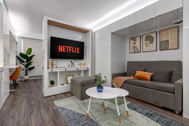 Building Photo - 12607 Larchmere Blvd