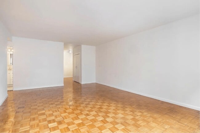 Foto del edificio - 402 E 90th St
