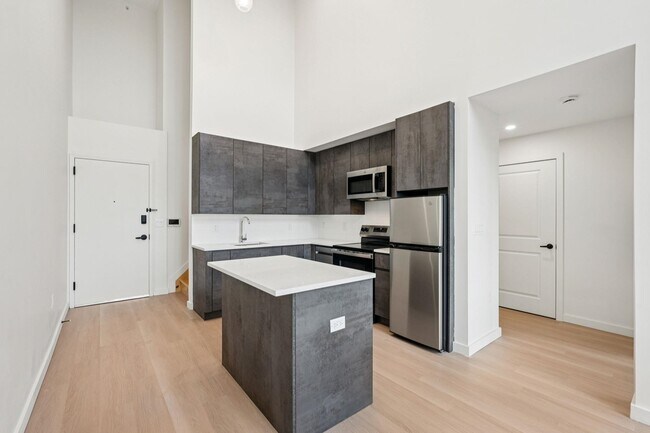 Foto del edificio - 1 Mallory Ave