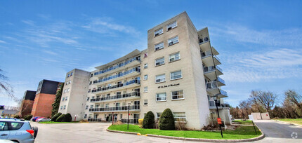 Building Photo - West Park I Apartments